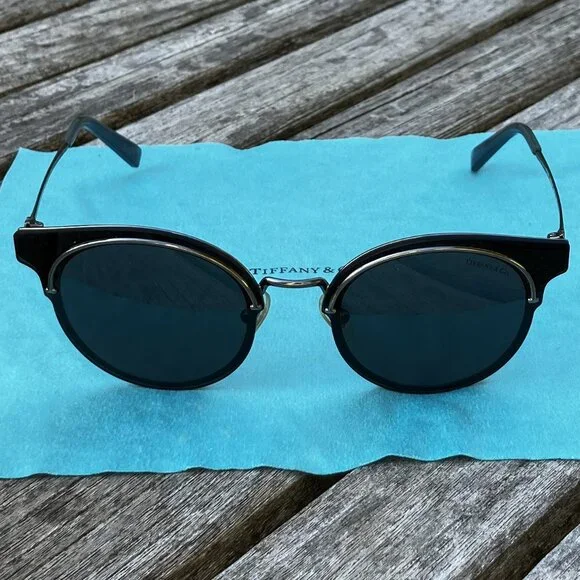 đź’ŻAuthentic Tiffany & Co.đź’ŽSunglasses - Picture 2 of 13